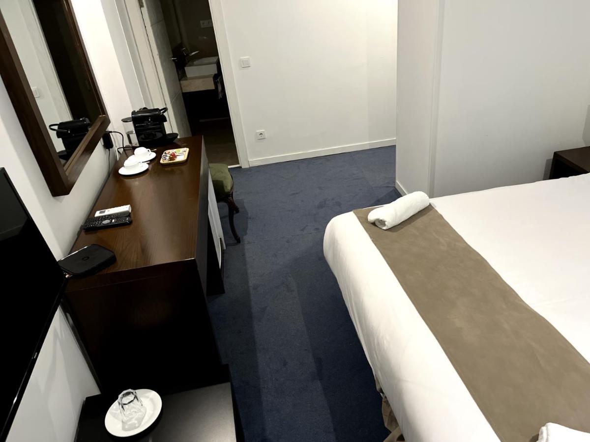 Casa Navid Hotel Madrid Buitenkant foto