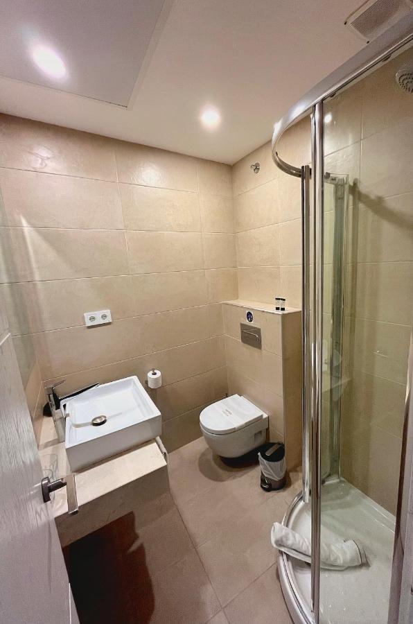 Casa Navid Hotel Madrid Buitenkant foto