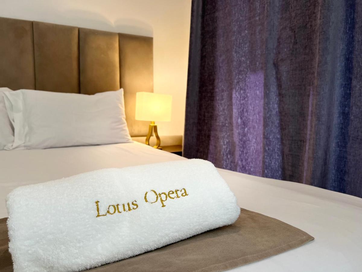 Lotus Opera House Hotel Madrid Buitenkant foto